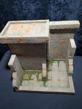 Load image into Gallery viewer, City Walls and Rooftop Action Figure Display Diorama

