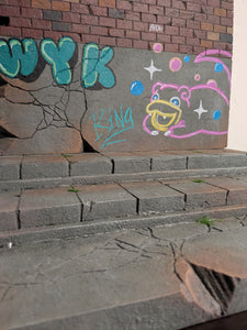 Ikea Detolf Alleyway Slowpoke Graffiti Action Figure Display Diorama