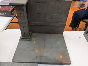 Castle Basics Floor/Wall/Pillar Action Figure Display Diorama