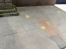 Load image into Gallery viewer, Castle Basics Floor/Wall/Pillar Action Figure Display Diorama
