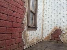 Load image into Gallery viewer, Derelict Apartment/Office Action Figure Display Diorama
