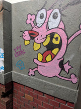 Load image into Gallery viewer, Courage Graffiti Backdrop Action Figure Display Diorama
