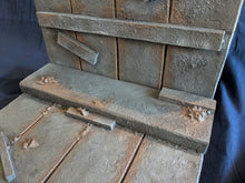 Load image into Gallery viewer, Stone Flats Action figure display diorama
