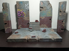 Load image into Gallery viewer, Modular Abandoned Building Action Figure Display Diorama
