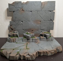 Load image into Gallery viewer, 5 Piece Castle Wall and Rubble Action Figure Display Diorama
