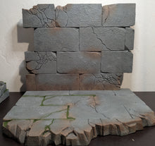 Load image into Gallery viewer, 5 Piece Castle Wall and Rubble Action Figure Display Diorama
