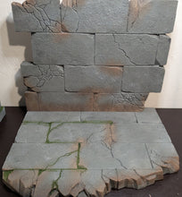 Load image into Gallery viewer, 5 Piece Castle Wall and Rubble Action Figure Display Diorama
